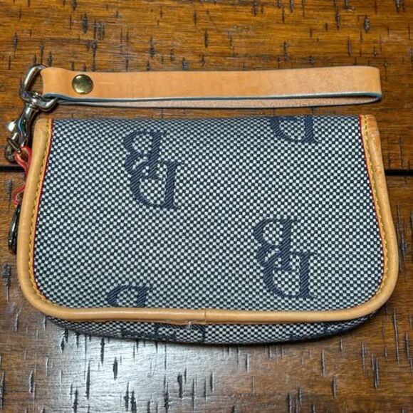 Made in USA Dooney & Bourke Blue Checker Monogram Wristlet / Wallet Clutch - Picture 3 of 5